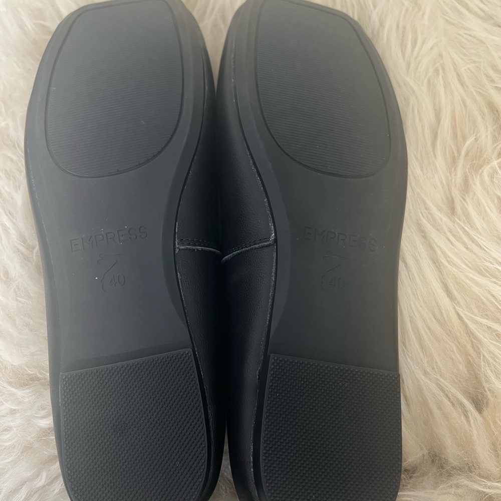 Empress Classic Black Mary Jane Flats - Women's size 40 - Picture 10 of 10
